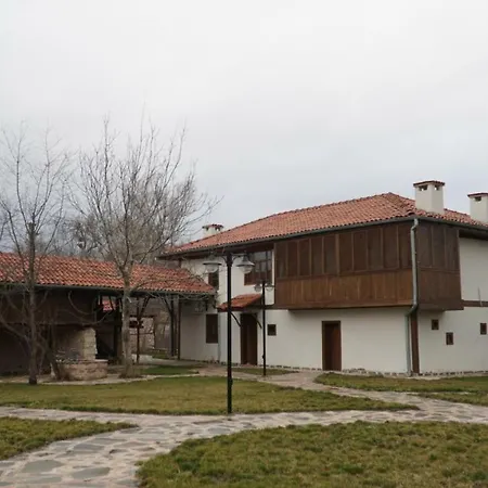 Cavdarhisar House 民宿 屈塔希亚