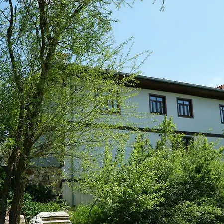 Cavdarhisar House